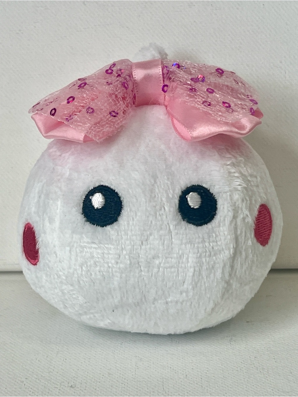 Hoppe-chan C2911A Sunhoseki White 4" Dumpling Keychain Bag Charm